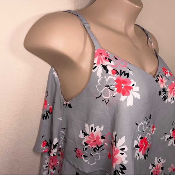 Size 12 Torrid 0 Grey Pink Floral Flowy Blouse Layered Vneck Tank - Picture 3 of 11